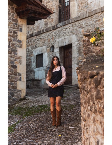 Pichi Diplomatic EseOese