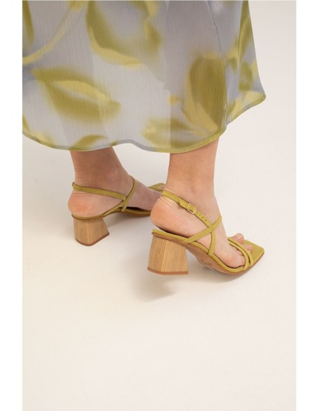 Sandalia Land Mus&Bombón