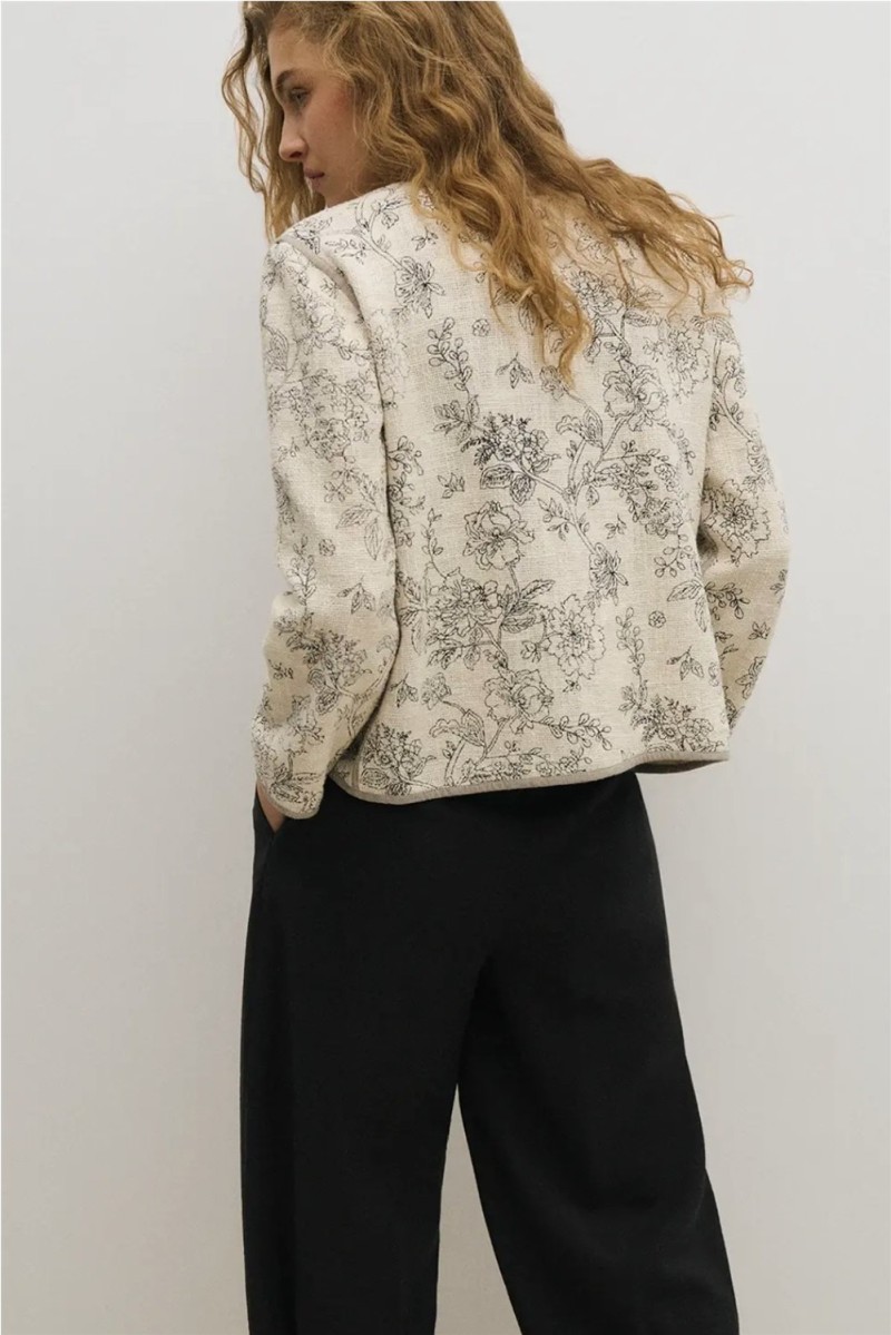 Kimono Morris EseOese